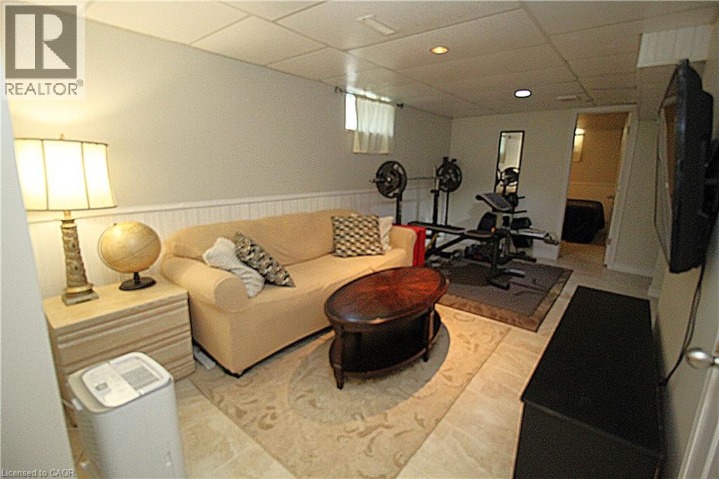 35 Garden Crescent Property Photo 29