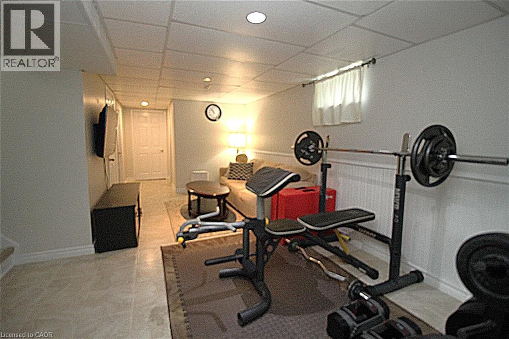 35 Garden Crescent Property Photo 30