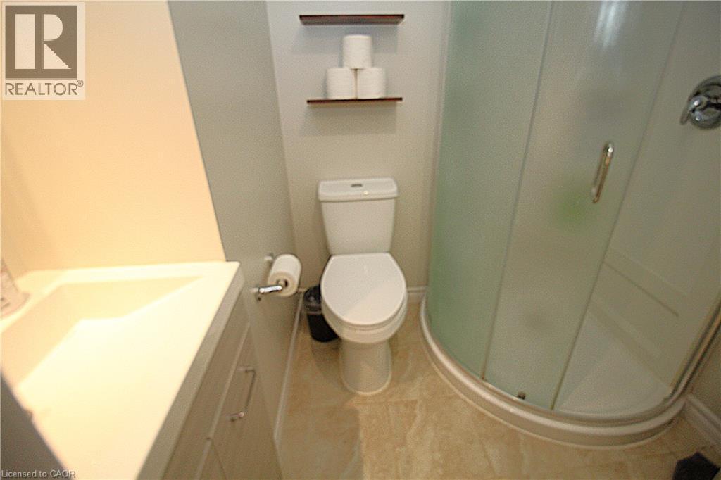 35 Garden Crescent Property Photo 32