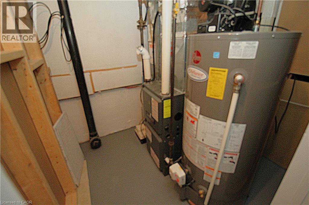 35 Garden Crescent Property Photo 34