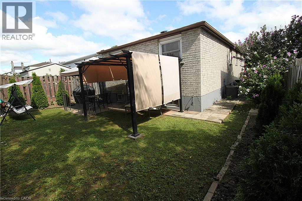 35 Garden Crescent Property Photo 38