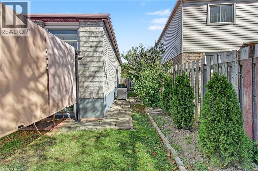 35 Garden Crescent Property Photo 40
