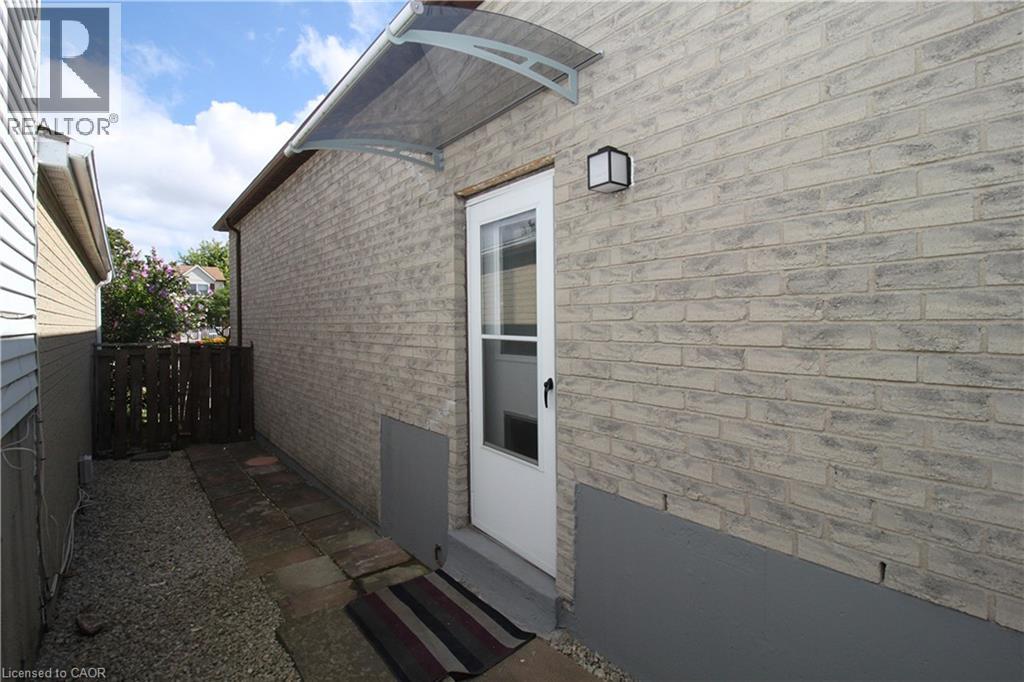 35 Garden Crescent Property Photo 41