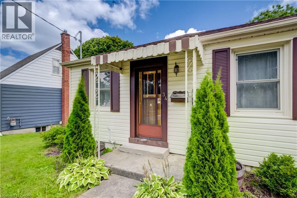 34 St Clair Avenue Property Photo 5