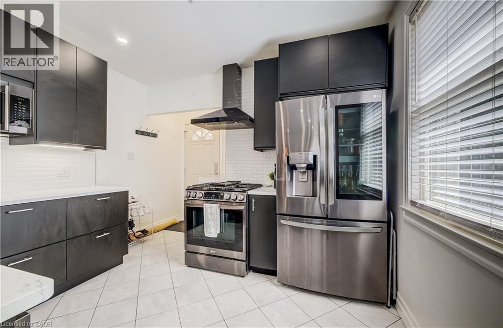 34 St Clair Avenue Property Photo 10