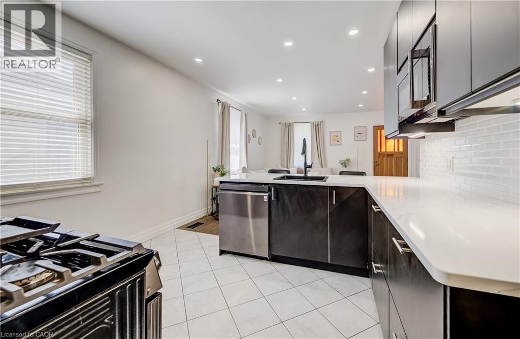 34 St Clair Avenue Property Photo 12