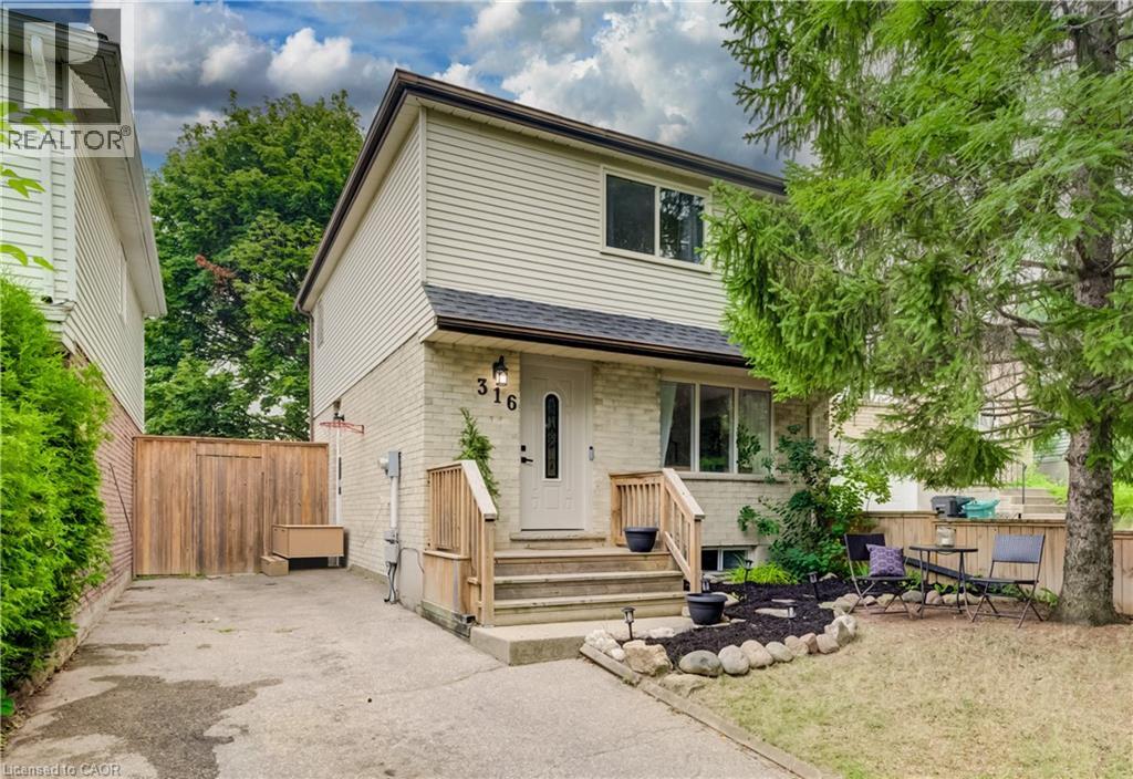 316 RISTAU Place S
