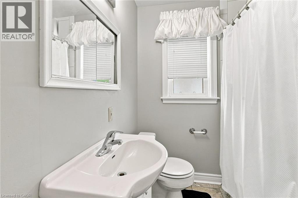 299 West 5th Street Property Photo 18