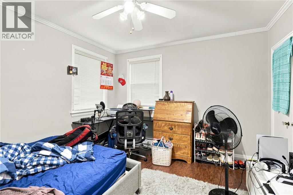 299 West 5th Street Property Photo 20