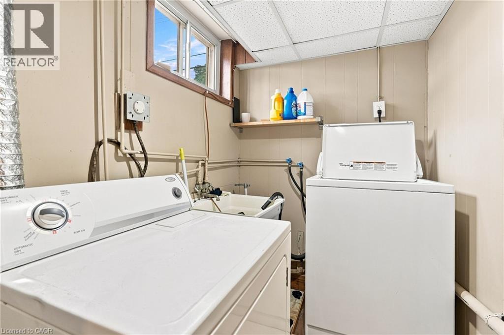 299 West 5th Street Property Photo 30