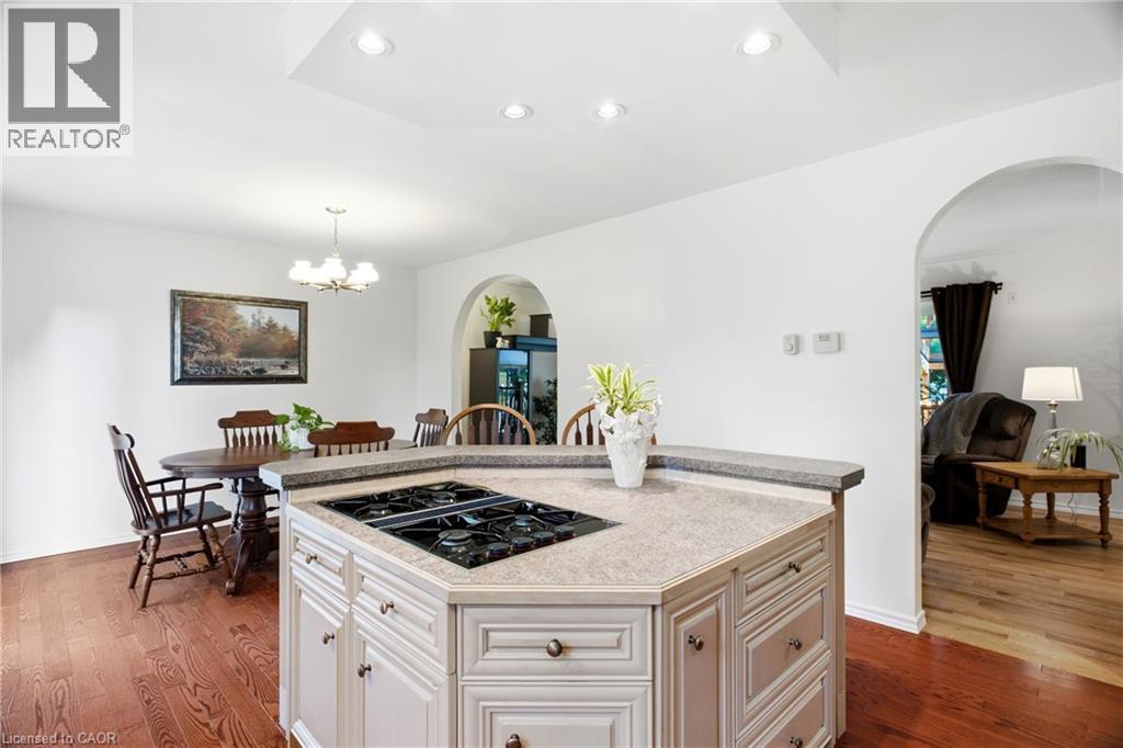 25 Alice Crescent Property Photo 15