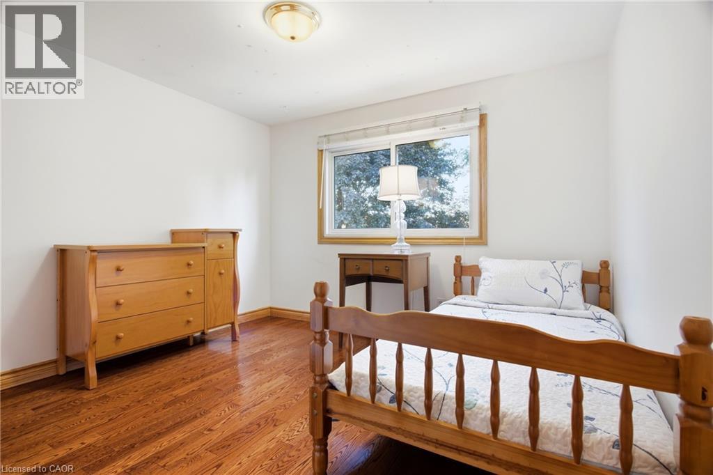 25 Alice Crescent Property Photo 26