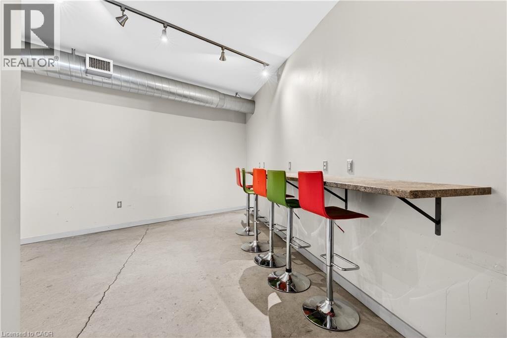 435 York Boulevard Unit# Upper Floor Units Property Photo 20
