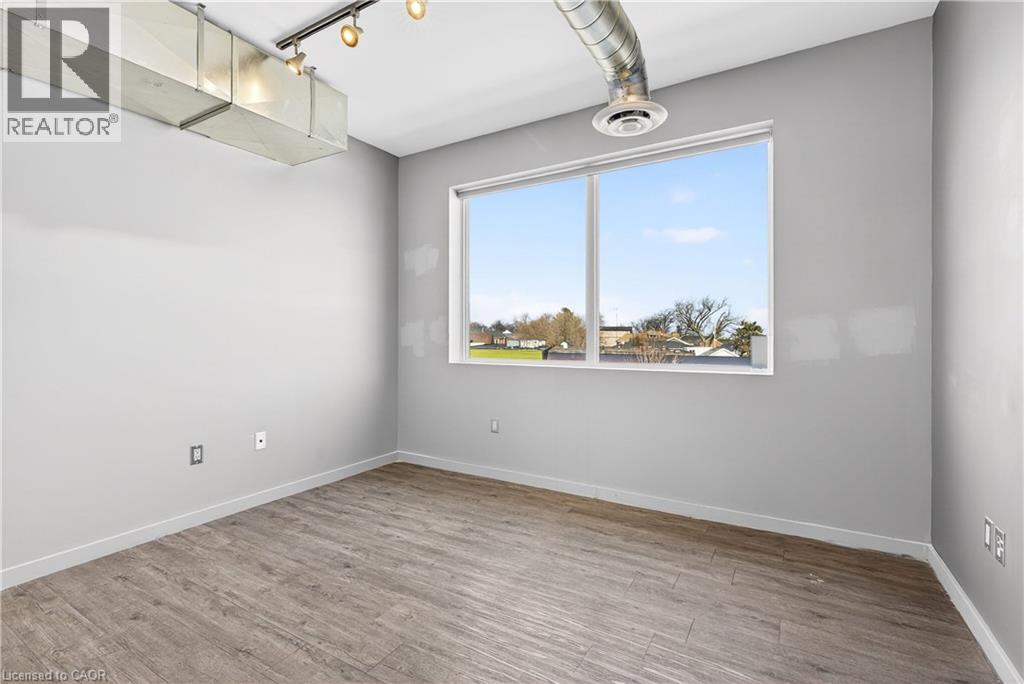 435 York Boulevard Unit# Upper Floor Units Property Photo 25