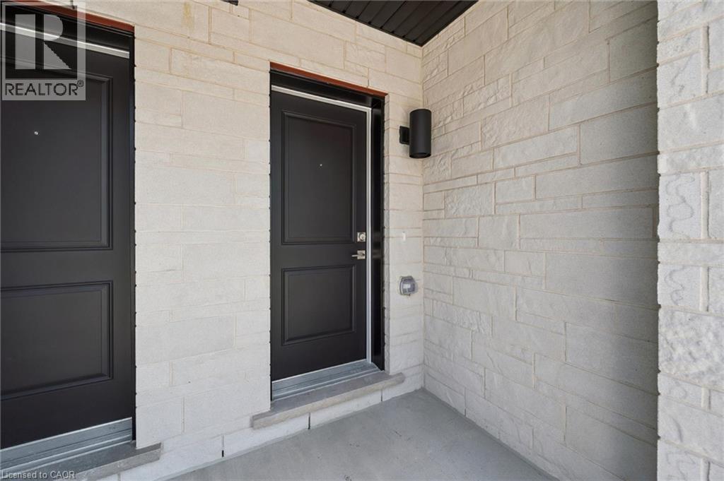 525 Erinbrook Drive Unit# B047 Property Photo 4