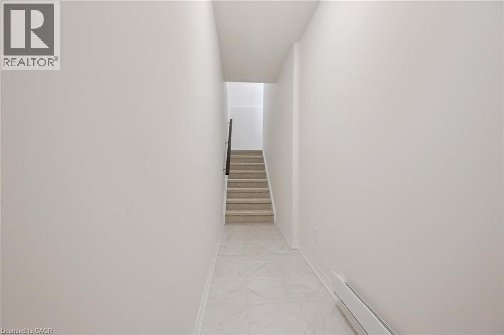 525 Erinbrook Drive Unit# B047 Property Photo 6