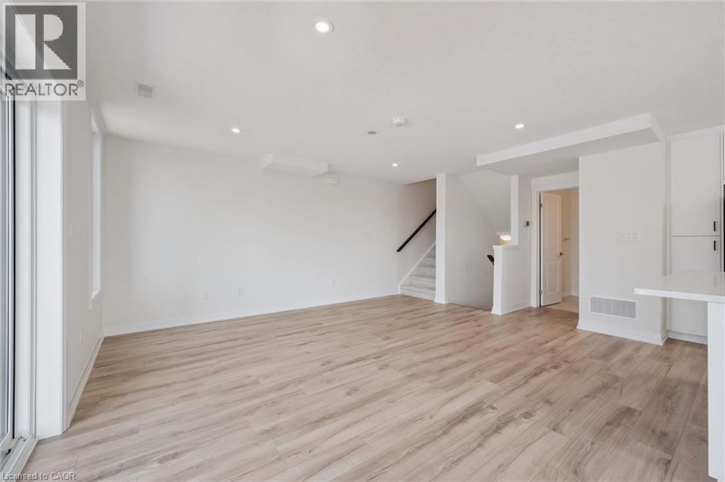 525 Erinbrook Drive Unit# B047 Property Photo 26