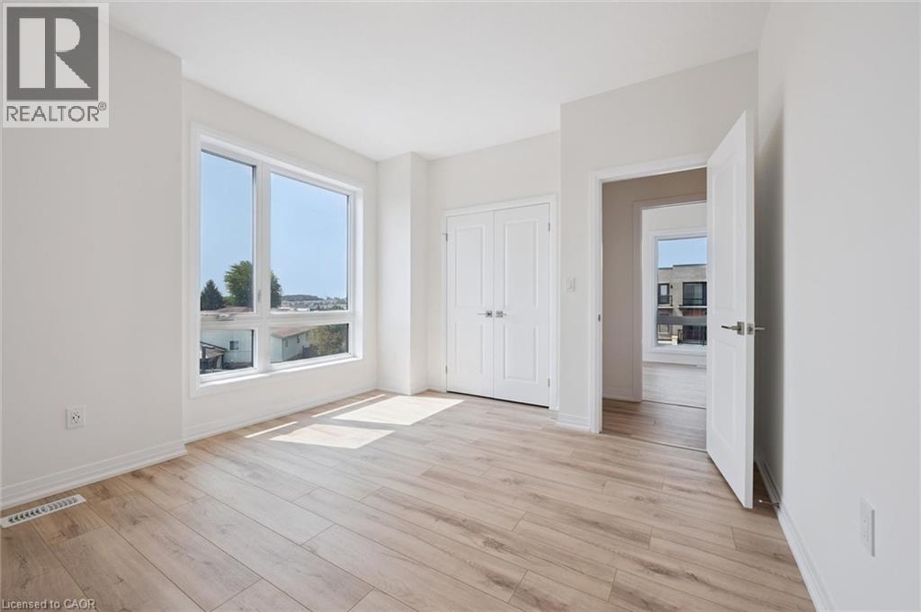 525 Erinbrook Drive Unit# B047 Property Photo 37