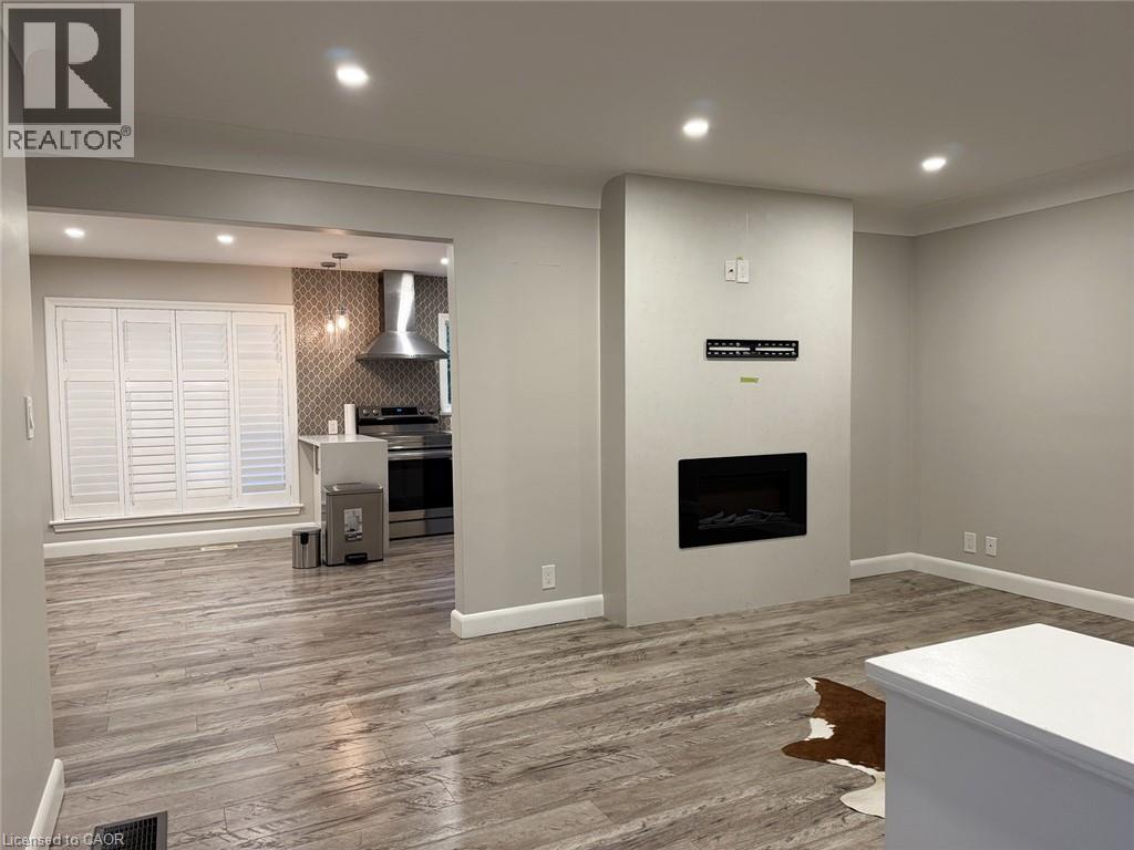 175 West 27th Street Unit# Main Floor Property Photo 12