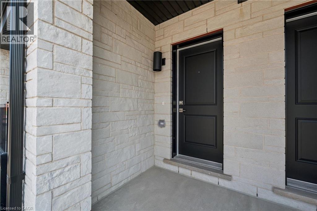 525 Erinbrook Drive Unit# B046 Property Photo 4