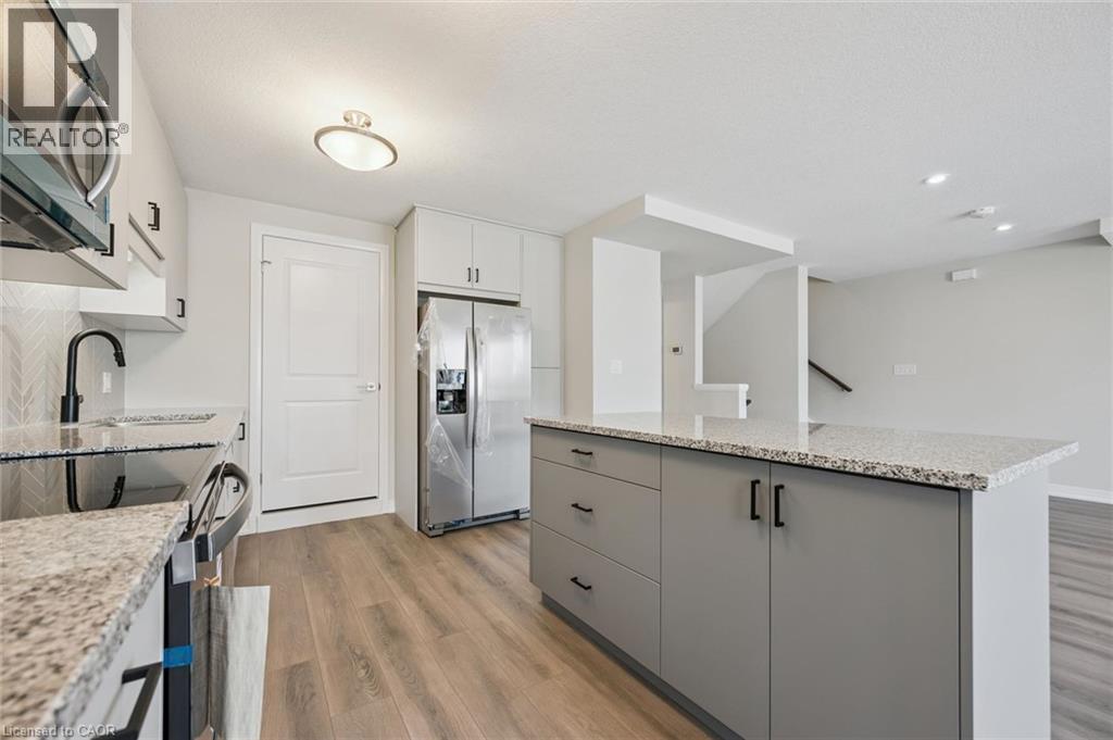 525 Erinbrook Drive Unit# B046 Property Photo 17