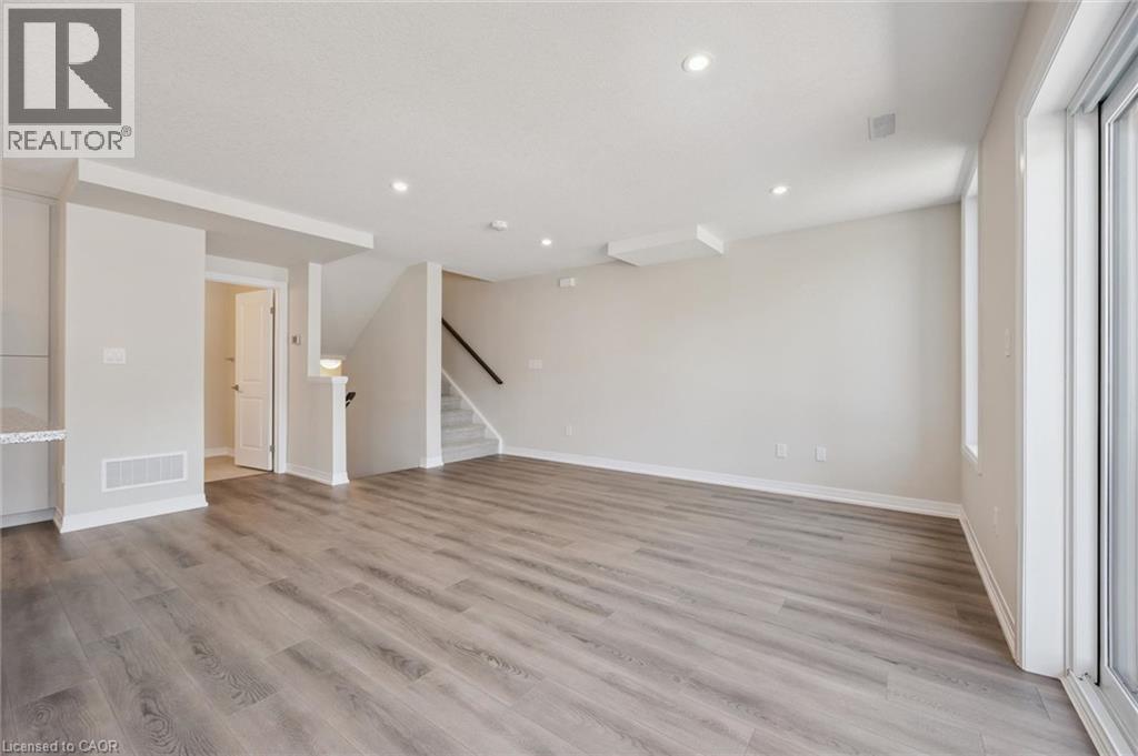 525 Erinbrook Drive Unit# B046 Property Photo 25
