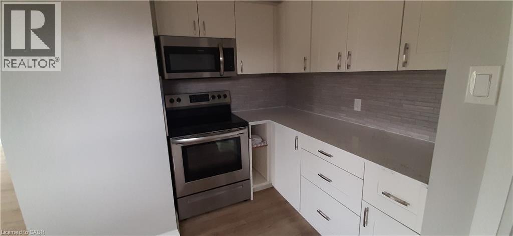 199 Jansen Avenue Unit# Upper Property Photo 13
