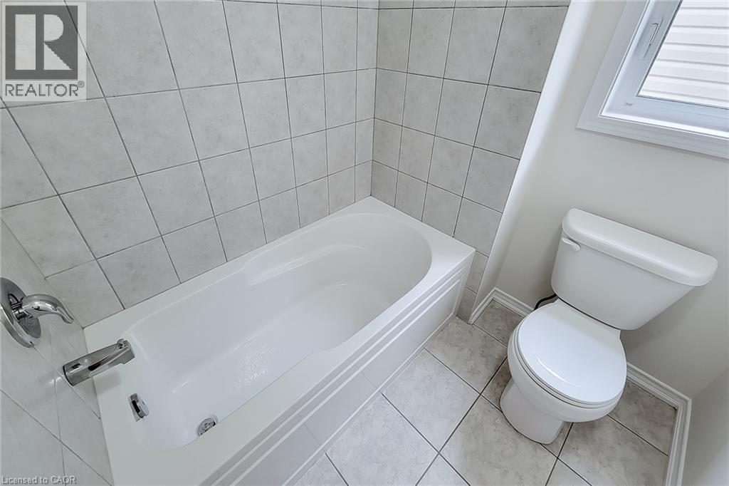 11 Esther Crescent Property Photo 39