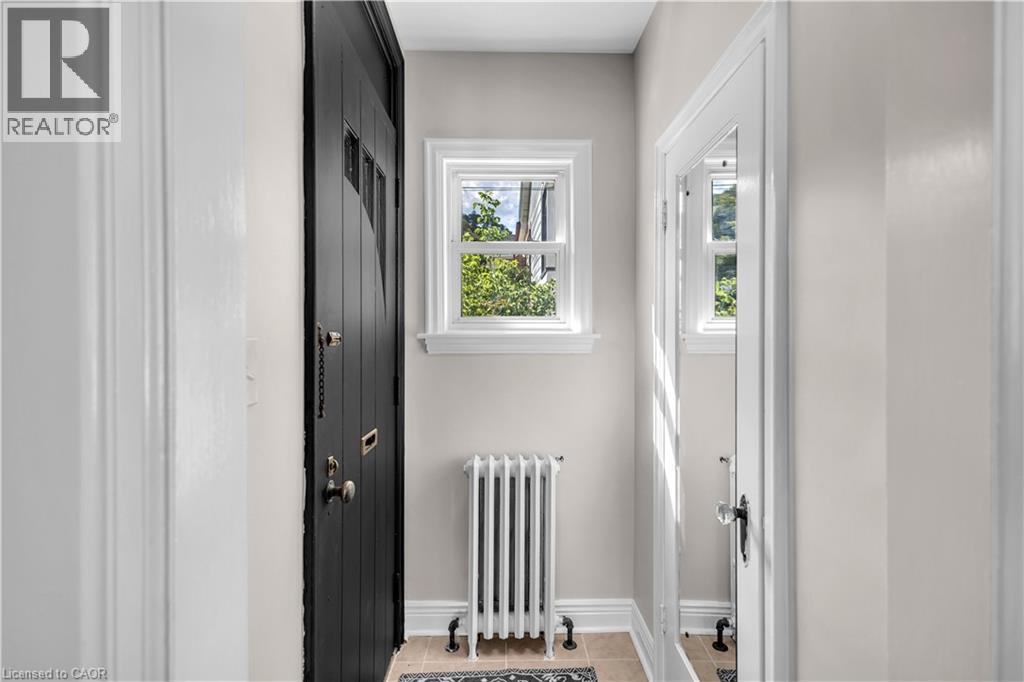 31 Scotia Avenue Property Photo 3