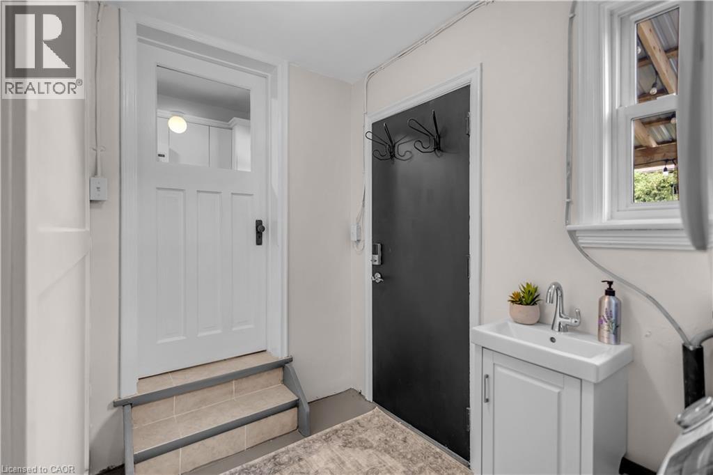 31 Scotia Avenue Property Photo 26