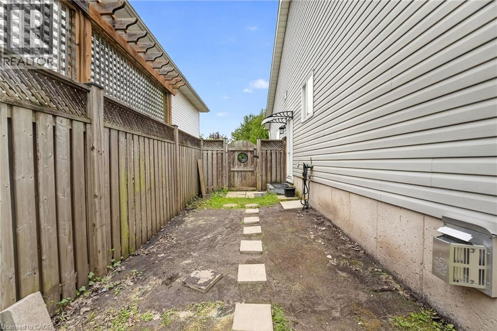 11 Rochelle Crescent Property Photo 38