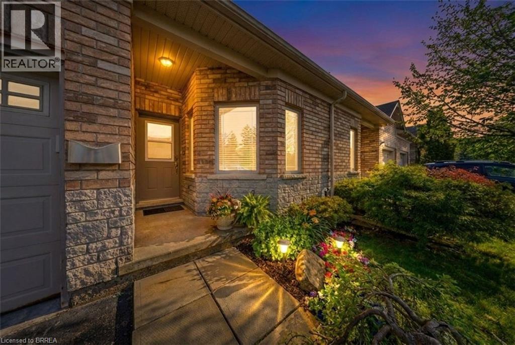 10 Cobblestone Drive Unit# 35 Property Photo 2