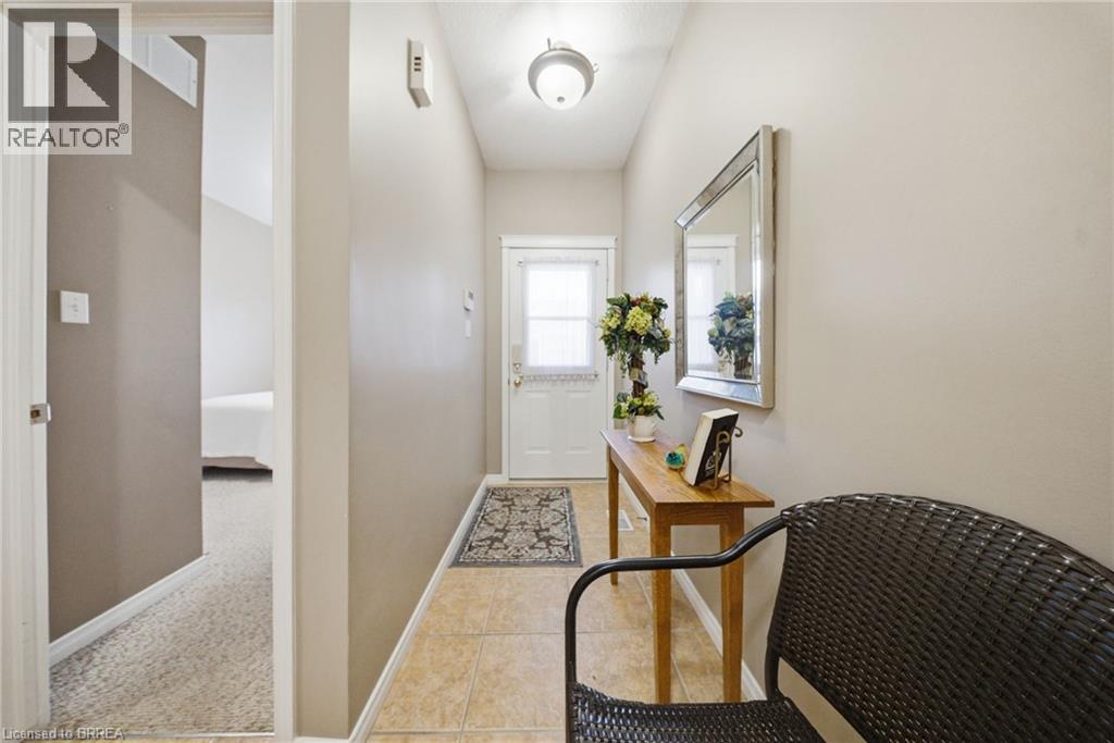 10 Cobblestone Drive Unit# 35 Property Photo 3