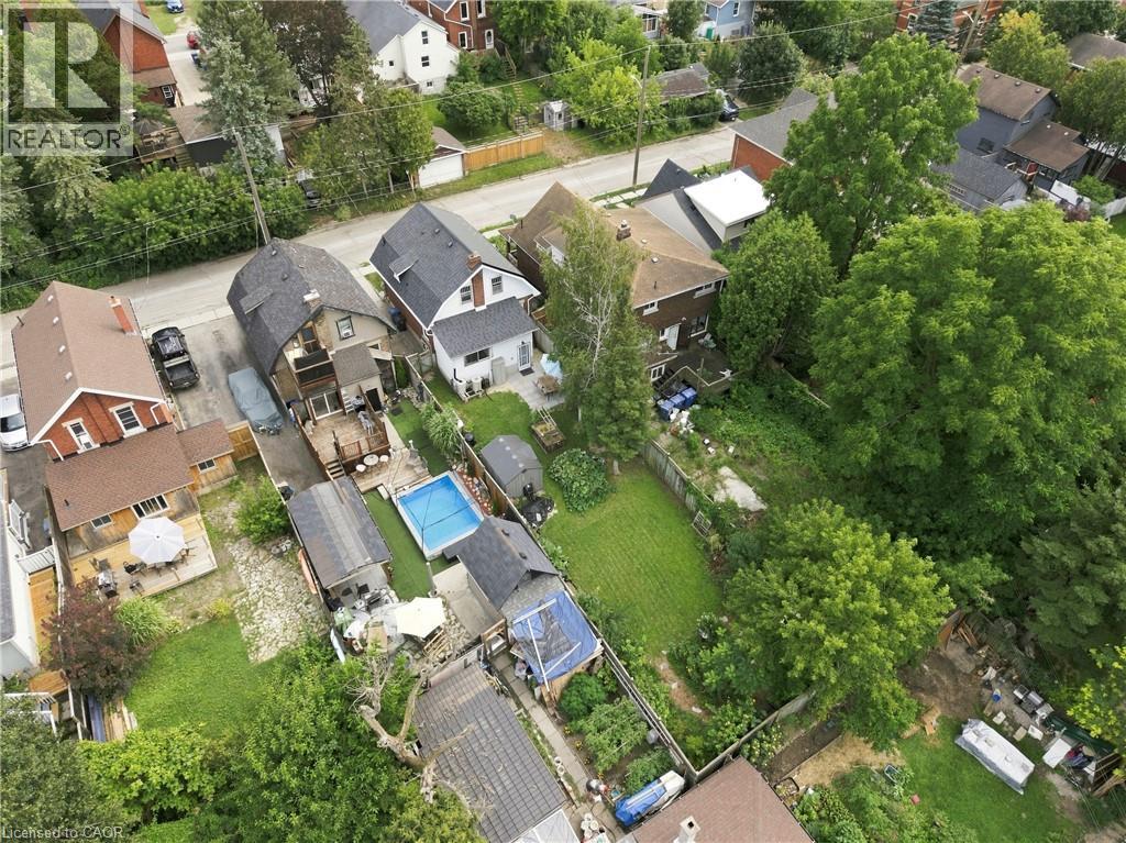 60 Oliver Street Property Photo 33