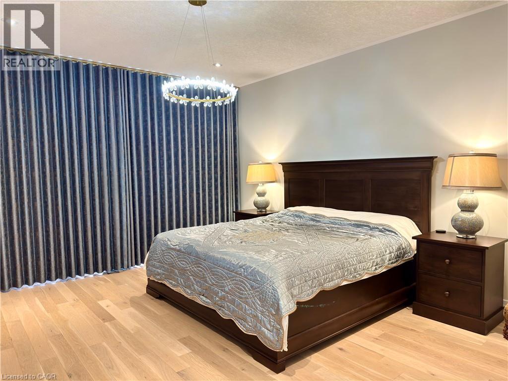 923 Eaglecrest Court Property Photo 26