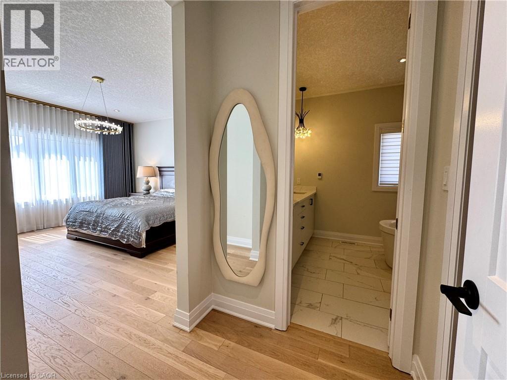 923 Eaglecrest Court Property Photo 28
