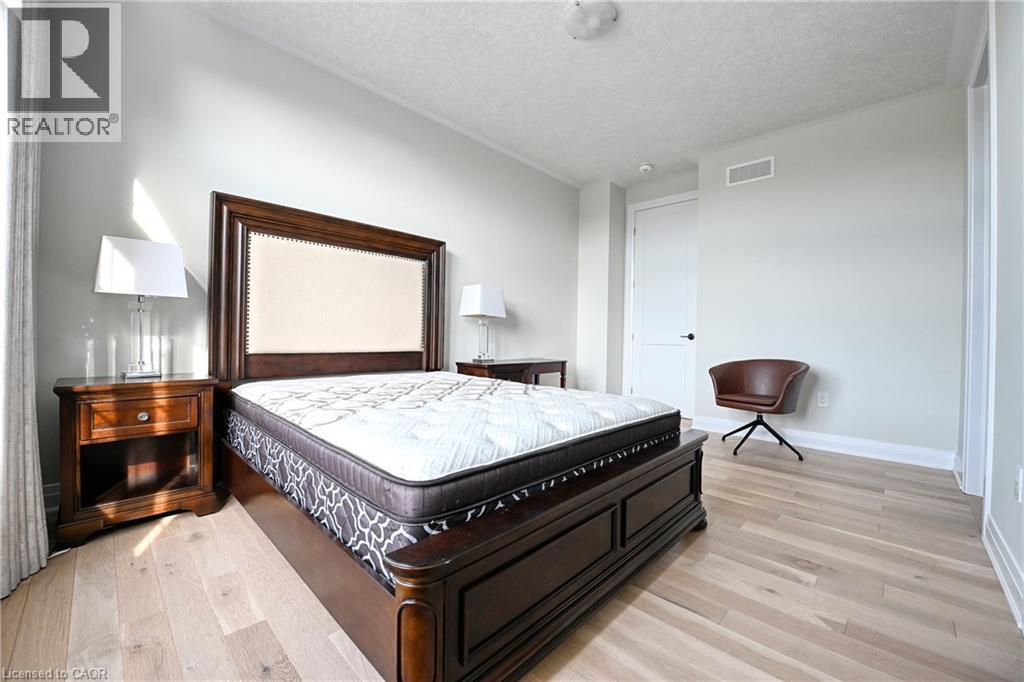 923 Eaglecrest Court Property Photo 38