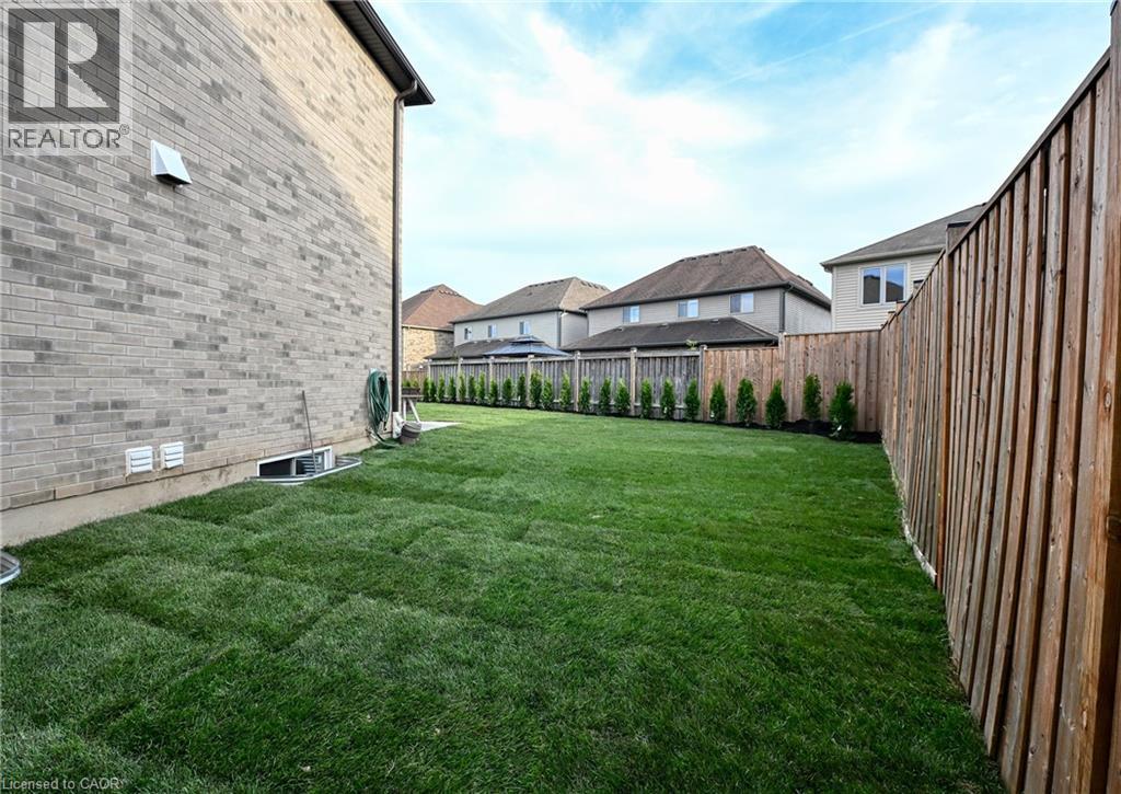 923 Eaglecrest Court Property Photo 43