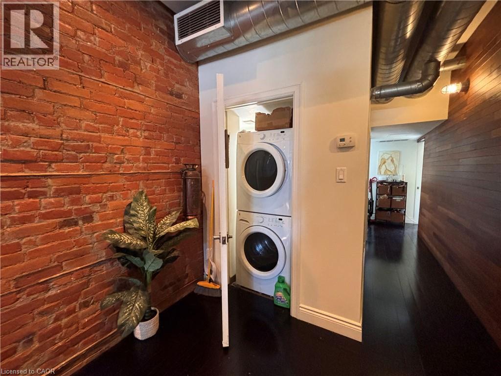 301 James Street N Unit# Upper Property Photo 5