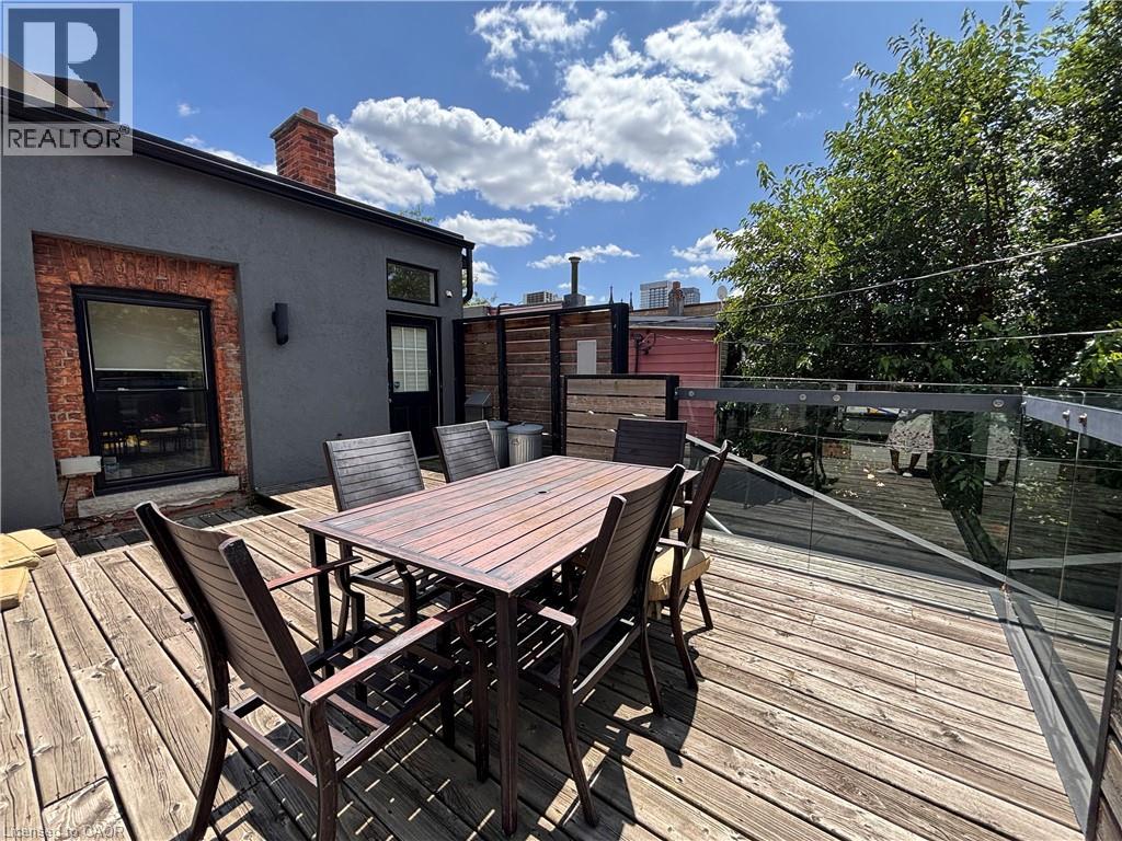 301 James Street N Unit# Upper Property Photo 9