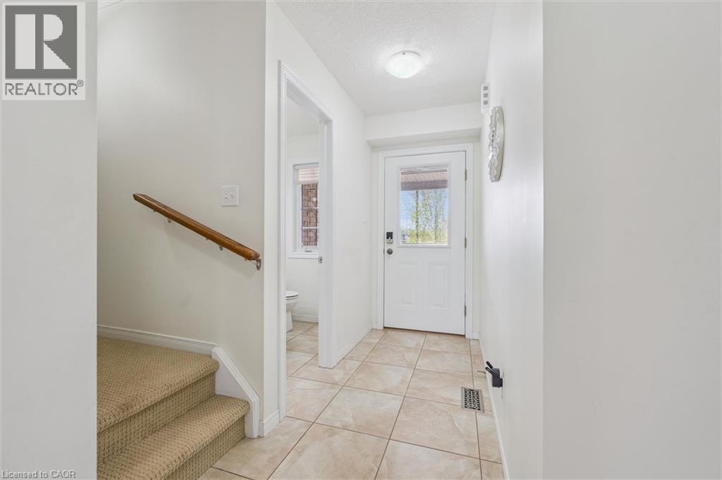 31 Townsend Drive Unit# 70 Property Photo 5