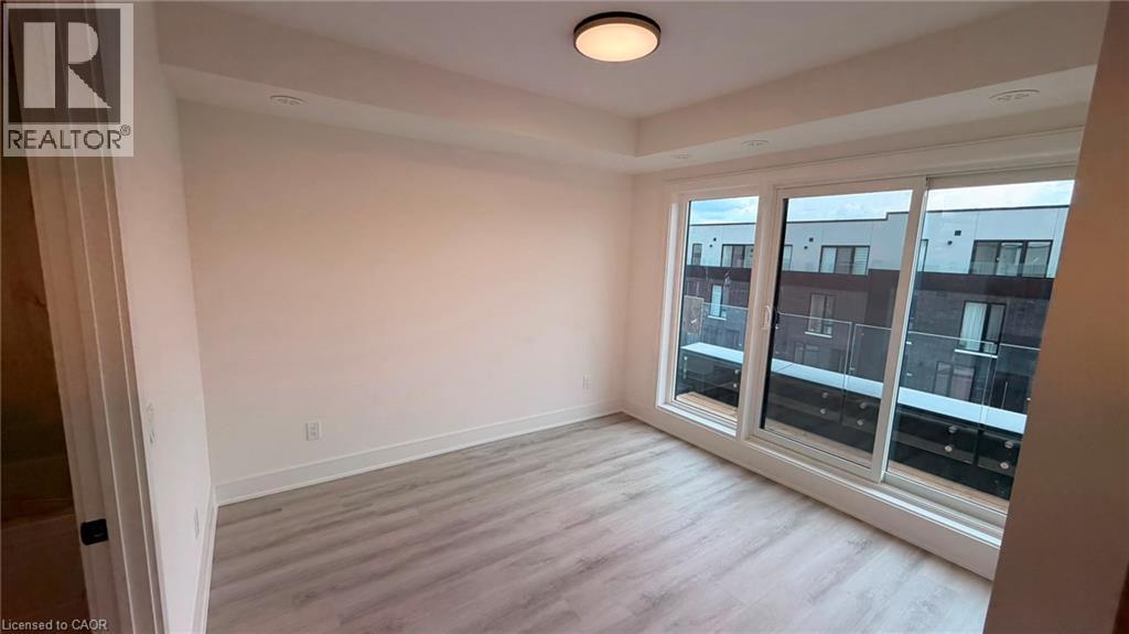 97 Everett Common Property Photo 29