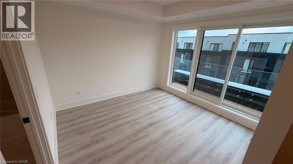 97 Everett Common Property Photo 30