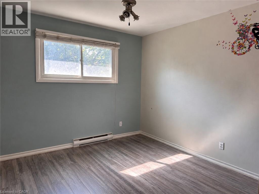 580 Forest Hill Drive Unit# Upper Property Photo 10