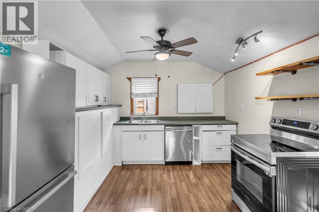 995 Mcdowell Road E Property Photo 13