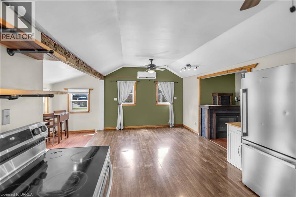 995 Mcdowell Road E Property Photo 15