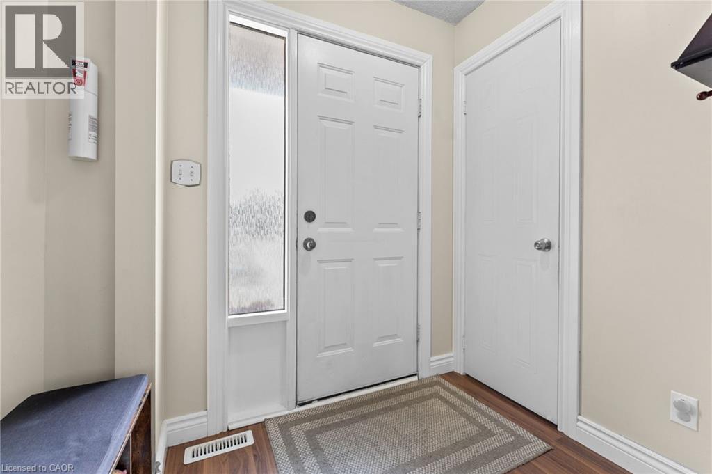 465 Beechwood Place Unit# 12 Property Photo 5