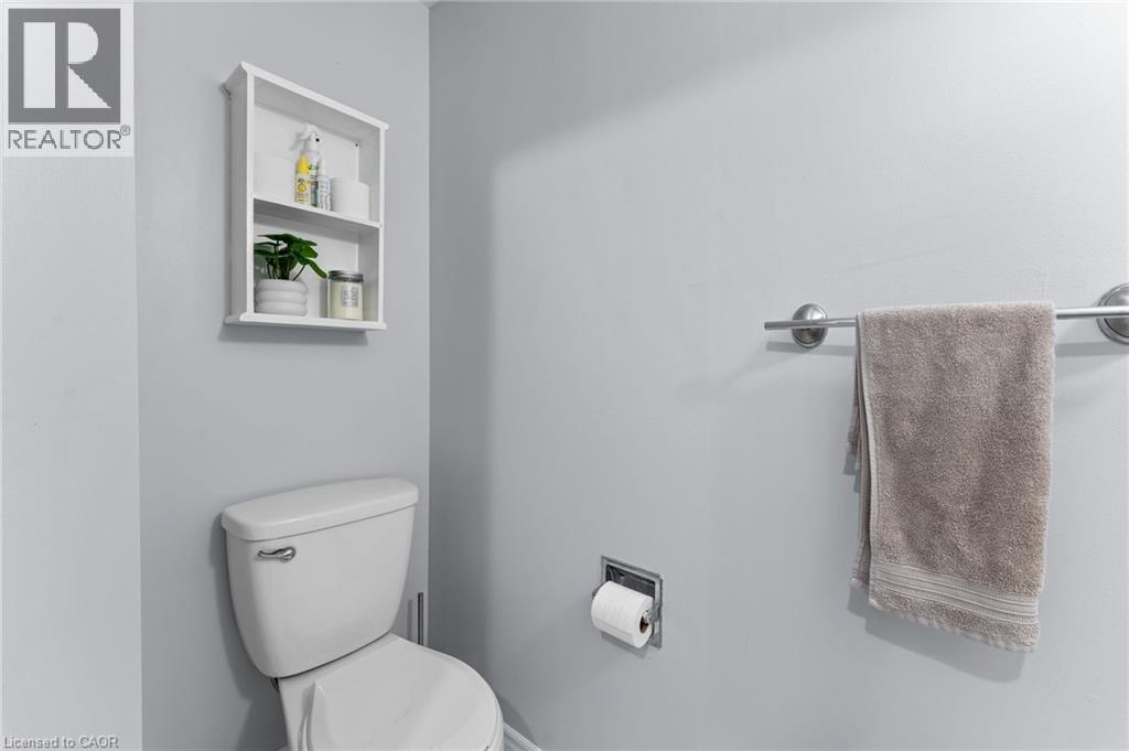 465 Beechwood Place Unit# 12 Property Photo 8