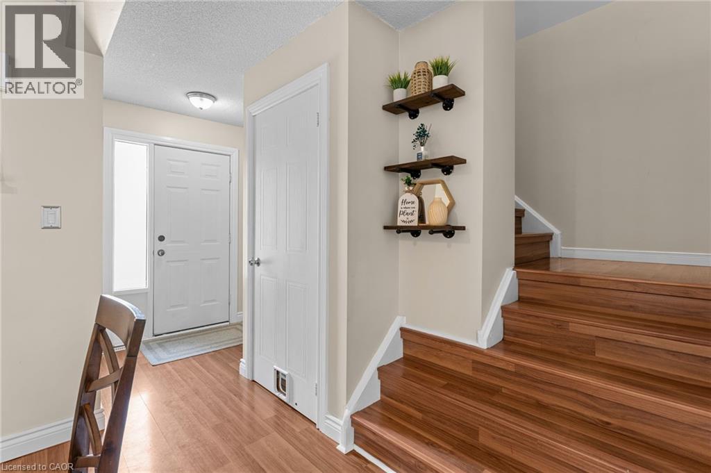 465 Beechwood Place Unit# 12 Property Photo 10
