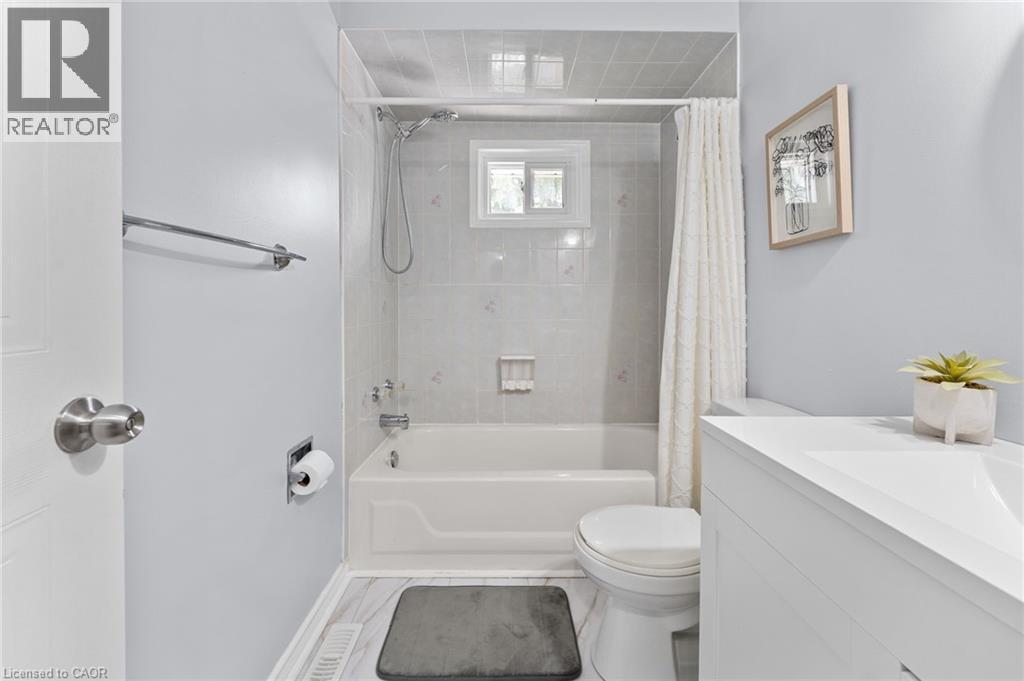 465 Beechwood Place Unit# 12 Property Photo 37
